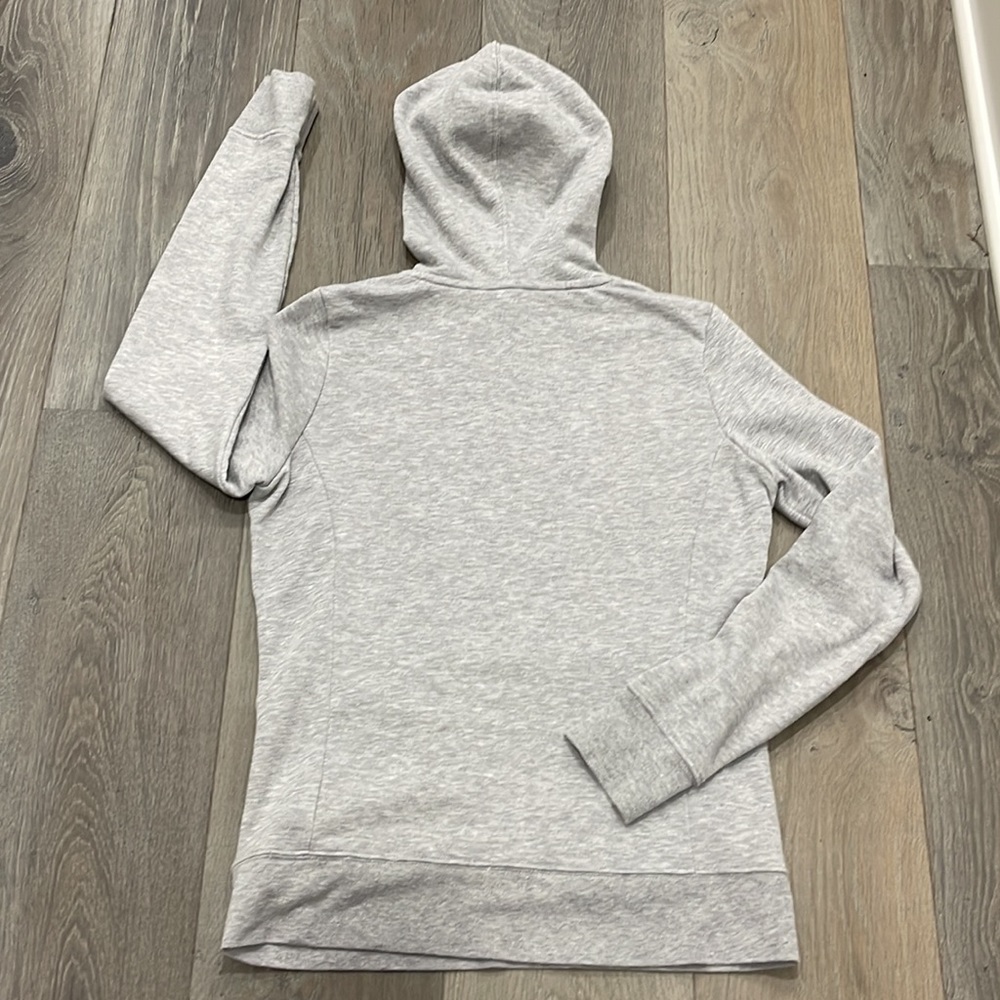 The North Face Blue Decal Ombré Logo Hoodie. Small - Picture 2 of 6